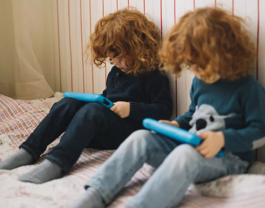 Psycholog prozradil, jak zachránit vaše děti před digitální závislostí!